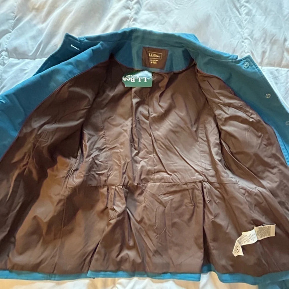L.L. Bean Heavy cotton Woman's Cumberland Coat Size M Belted lined NWT - Picture 7 of 13